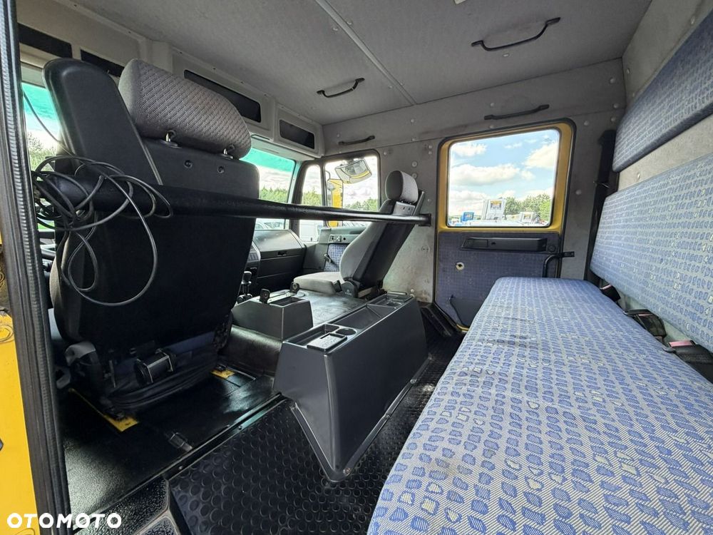 MAN LE 180C 4x4 DOKA 4.6/180KM Skrzyniowy + HDS Hiab 052-2 - 27