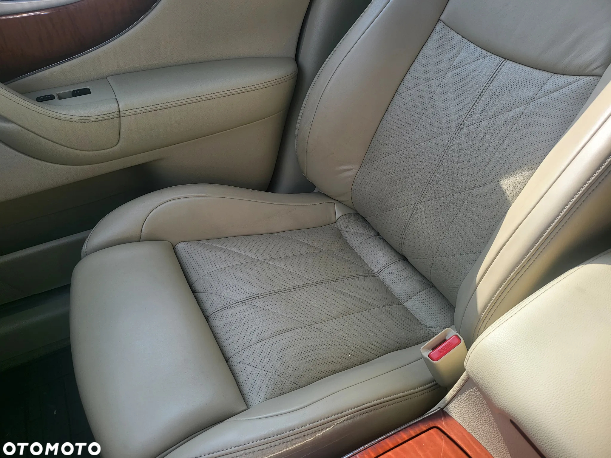 Infiniti QX70 3.0d S Premium - 24