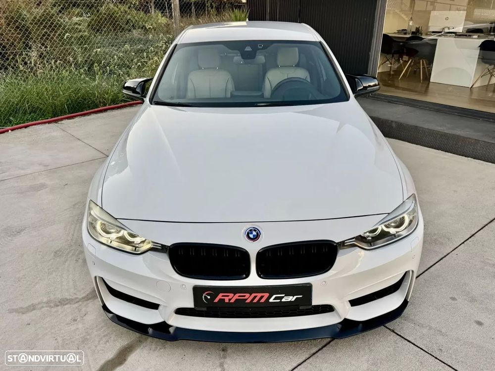 BMW 320 d Auto Pack M - 17