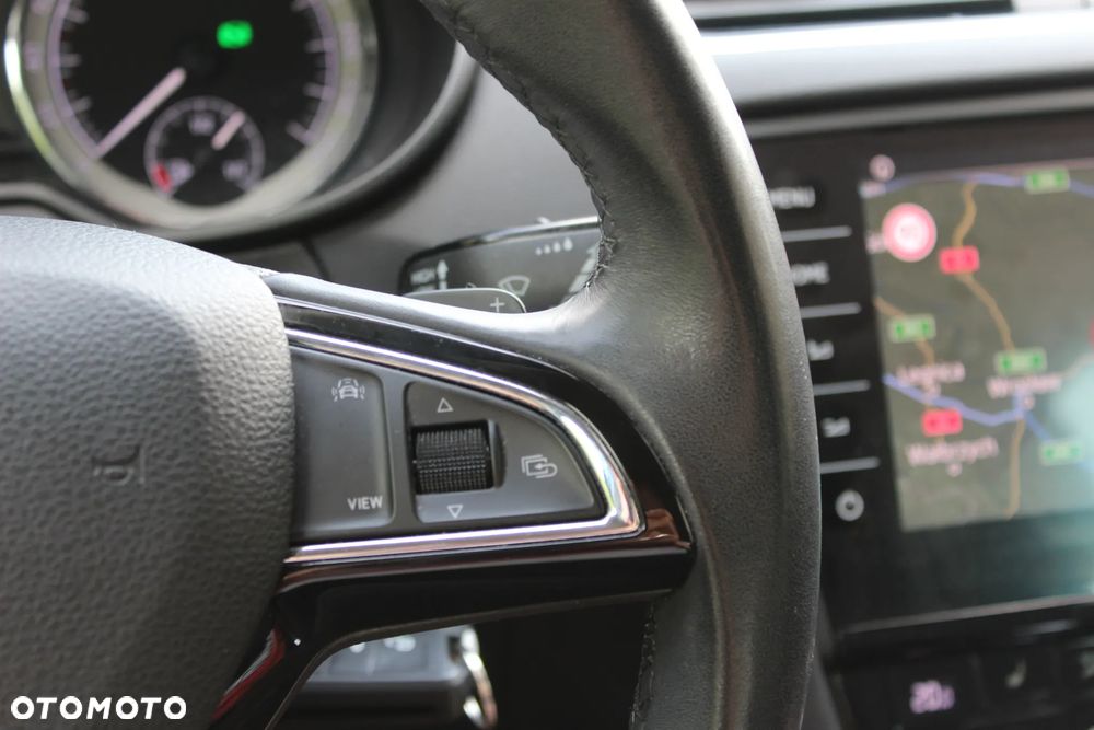 Skoda Octavia 2.0 TDI DSG First Edition - 32