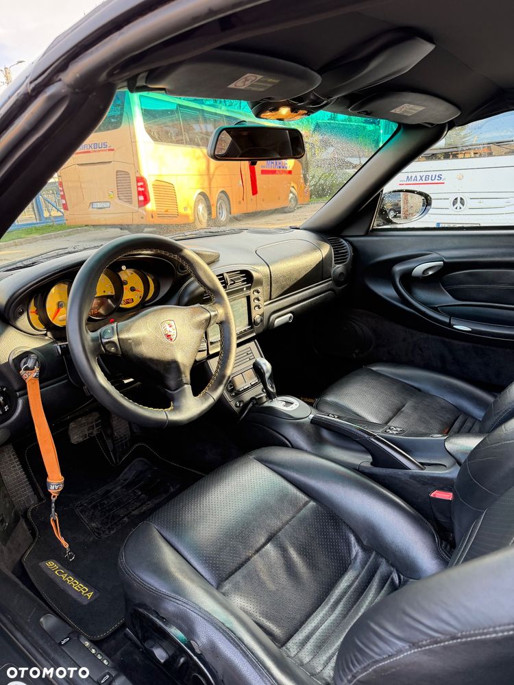Porsche 911 - 12