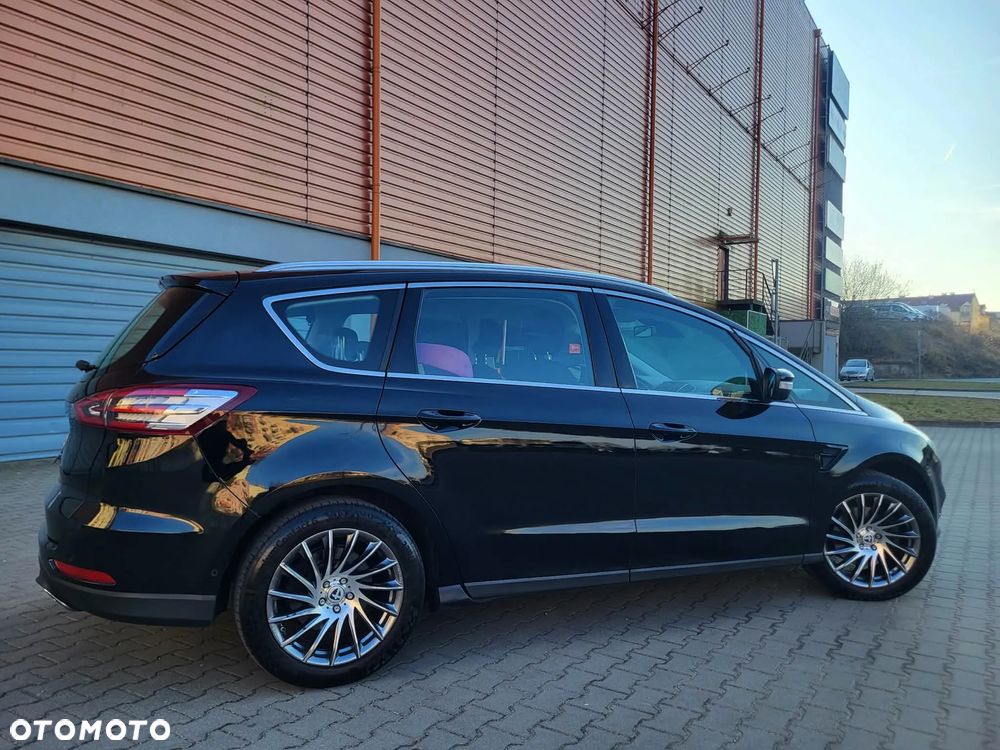 Ford S-Max 2.0 TDCi Titanium PowerShift - 6