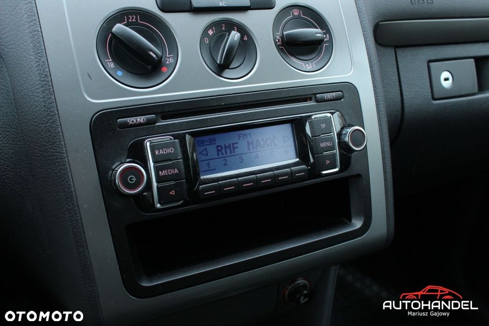 Volkswagen Touran - 15