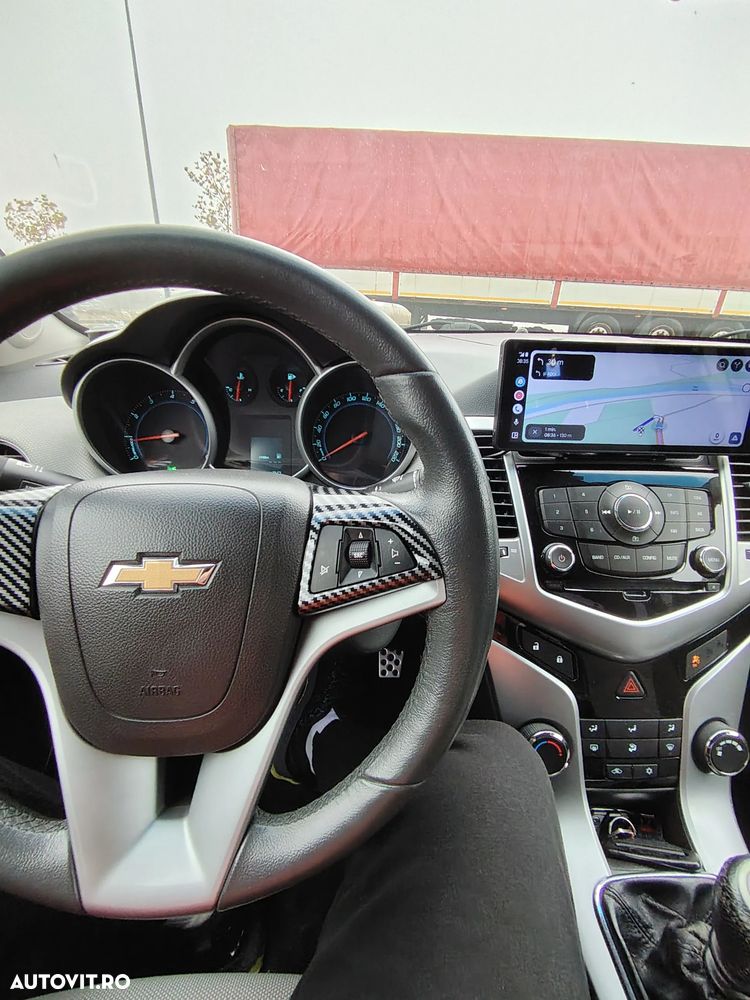 Chevrolet Cruze 1.6 BASE G1 - 8