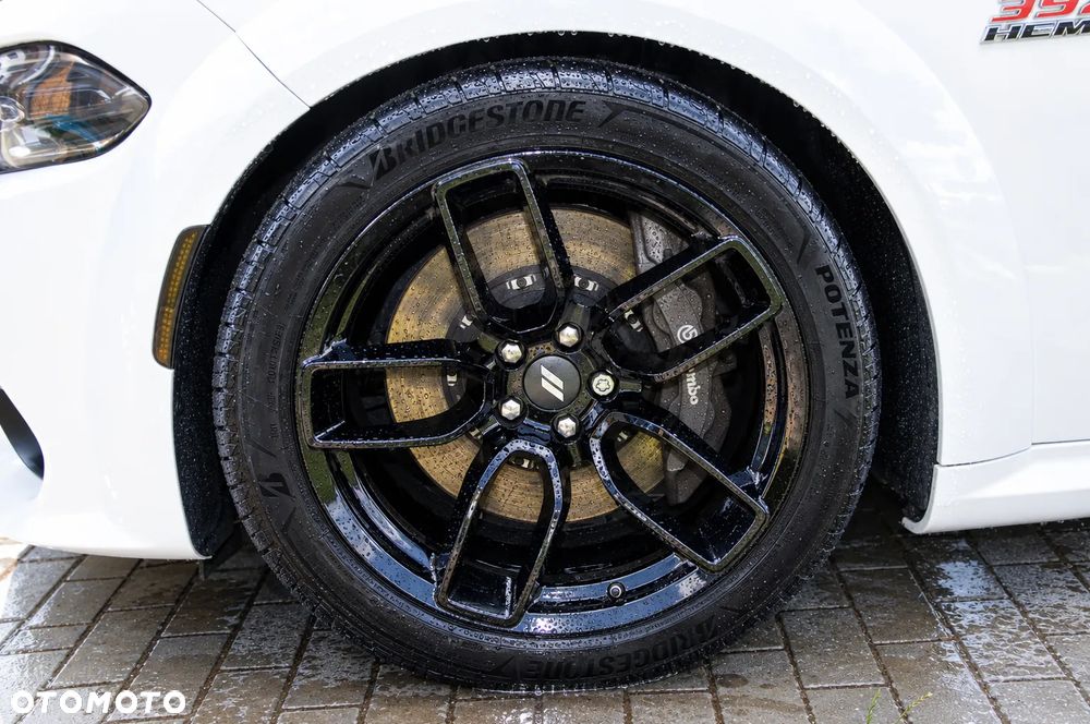 Dodge Charger 6.4 Scat Pack Widebody - 17