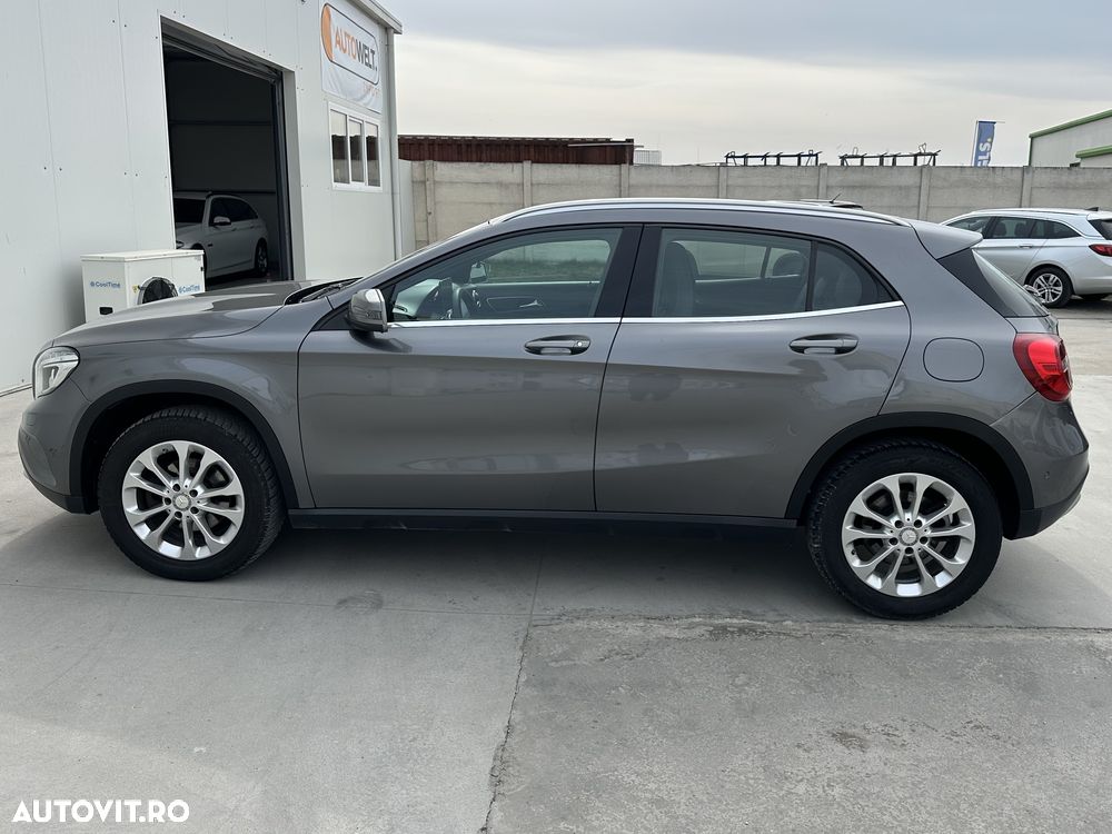 Mercedes-Benz GLA 200 7G-DCT - 14