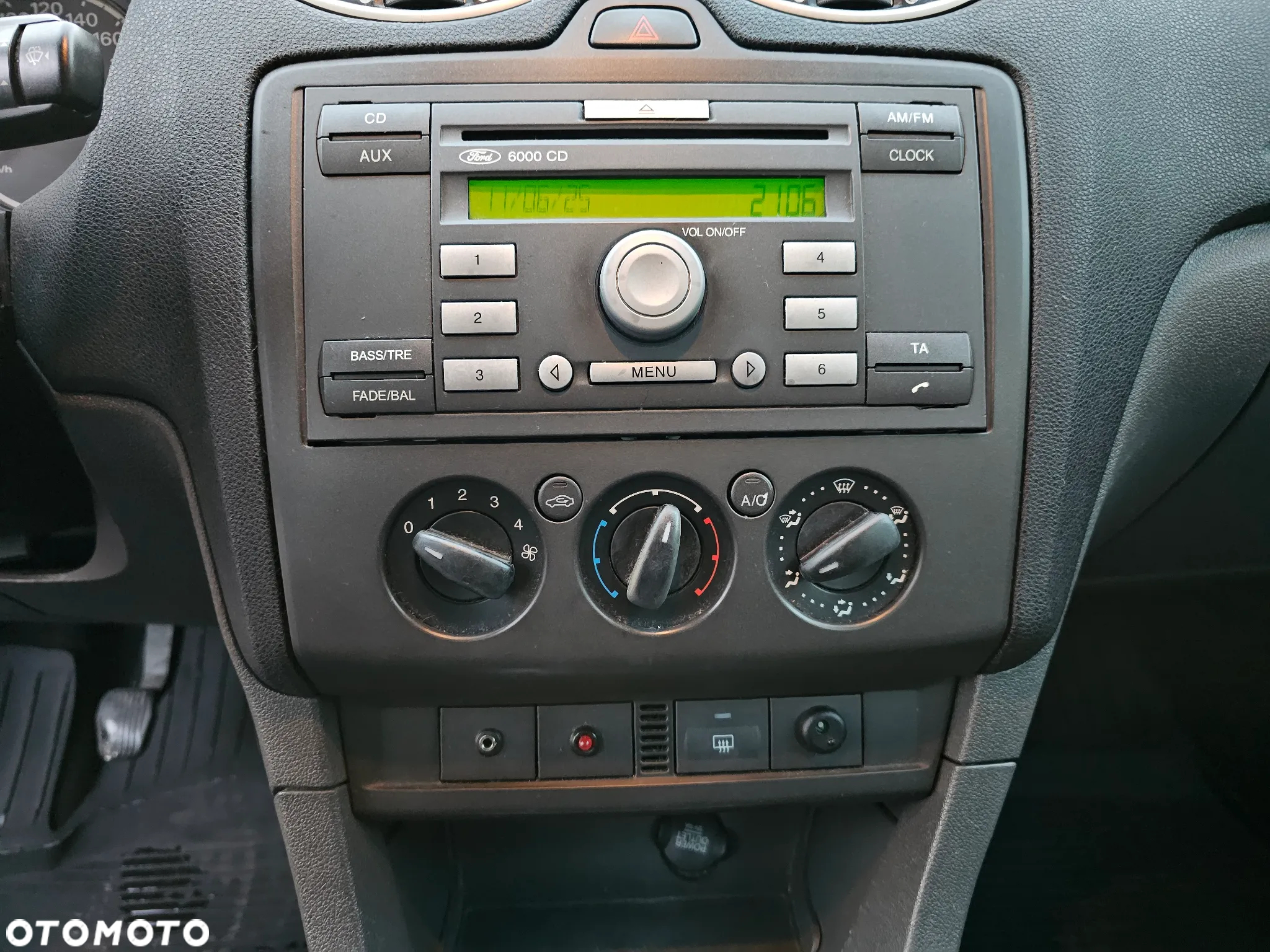 Ford Focus - 31