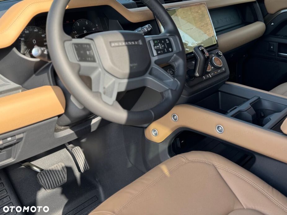 Land Rover Defender 3.0 D350 mHEV X-Dynamic SE - 14