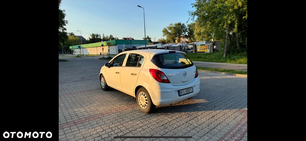 Opel Corsa 1.3 CDTI Essentia - 4
