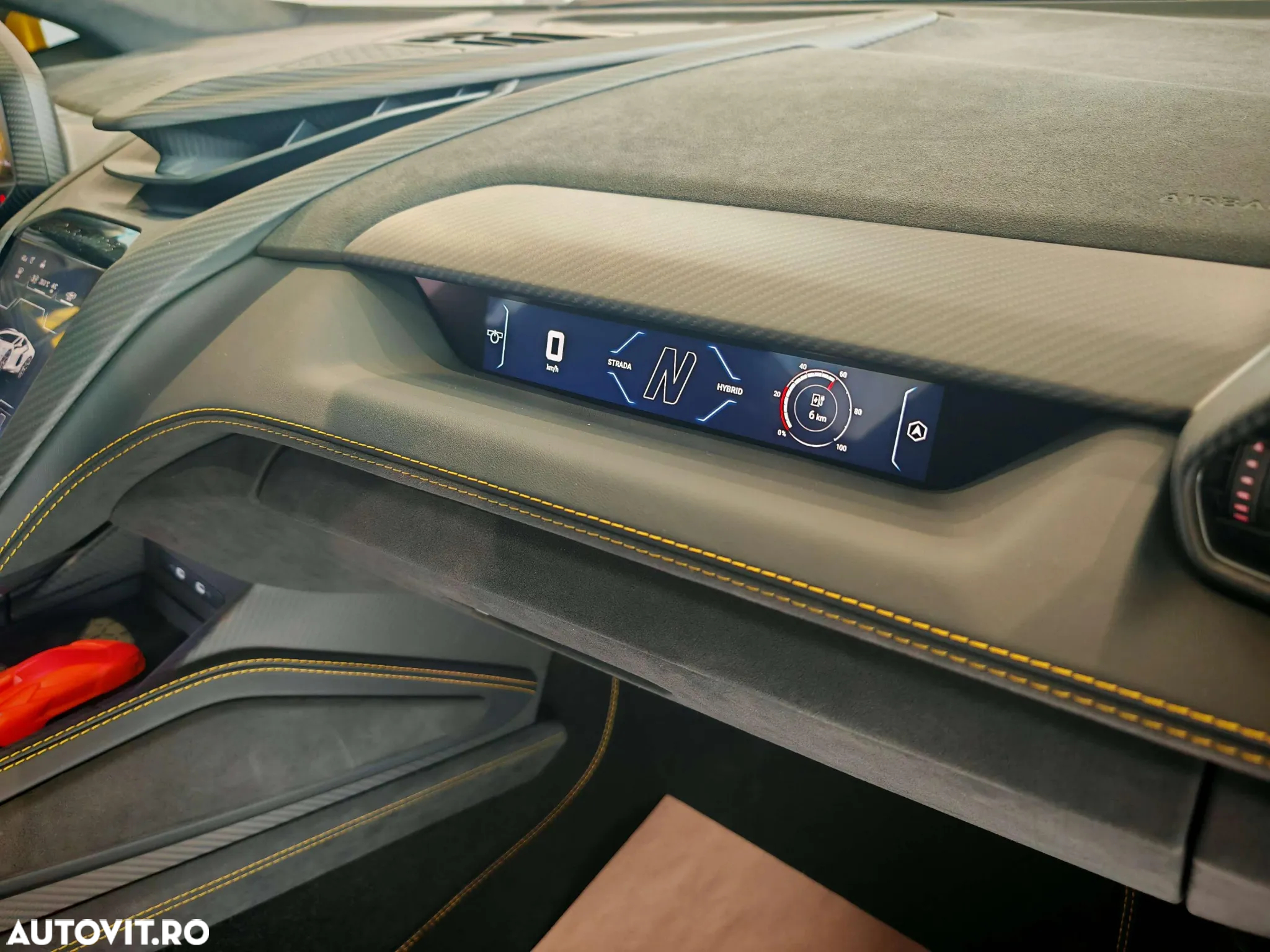 Lamborghini Revuelto - 22