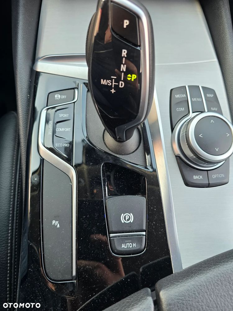BMW Seria 5 530i xDrive Luxury Line sport - 25