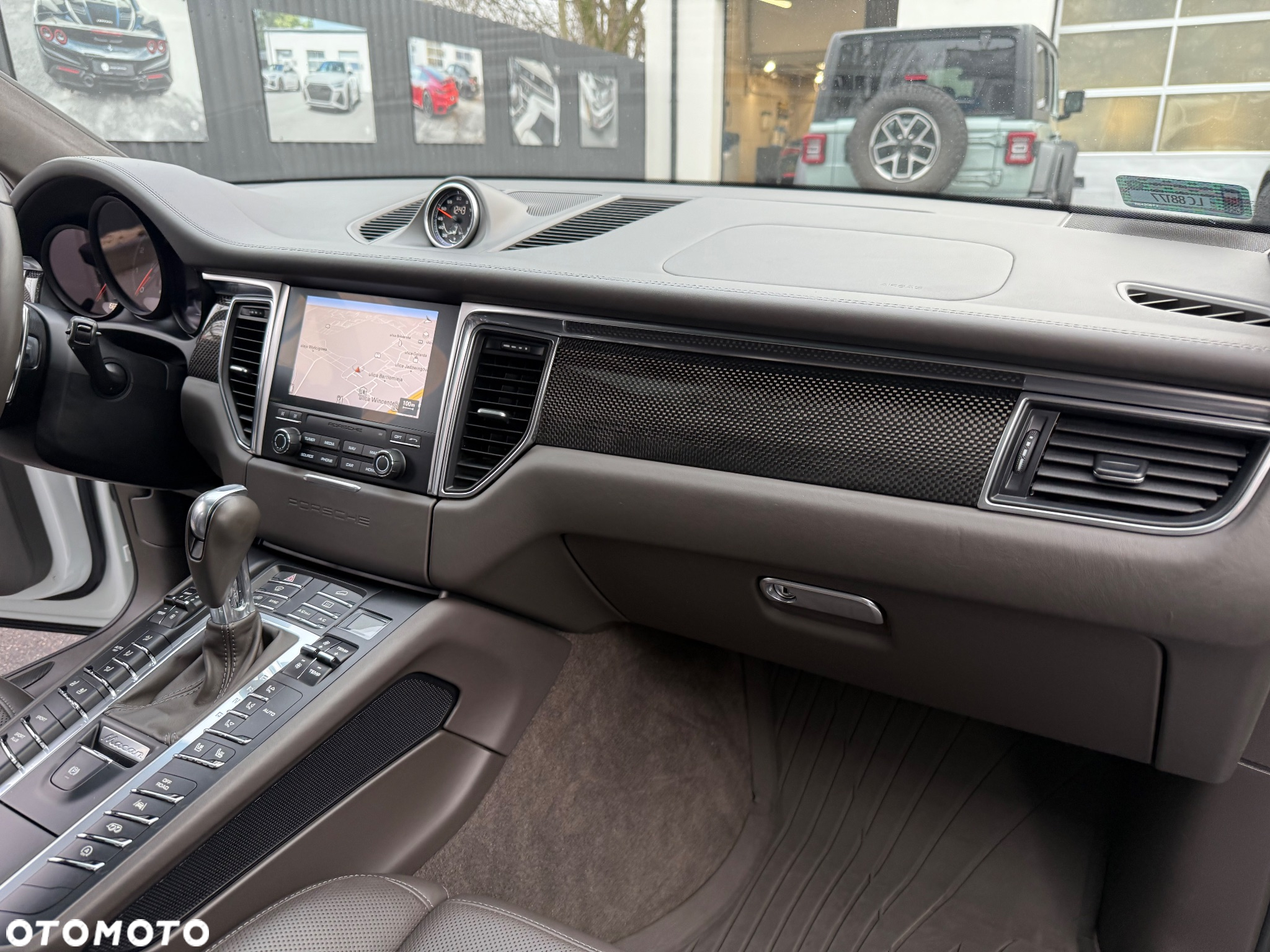 Porsche Macan Turbo - 19