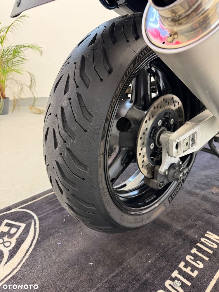 Suzuki Bandit - 20