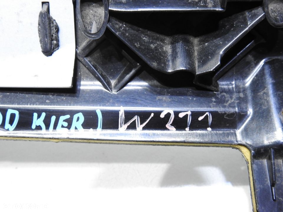 OSŁONA KONSOLI POD KIEROWNICE MERCEDES W211 - 10
