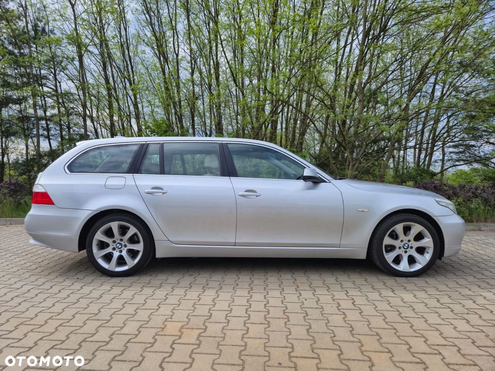 BMW Seria 5 525d xDrive - 5