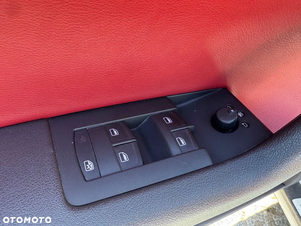 Audi A3 Sportback 2.0 TDI DPF quattro Attraction - 13