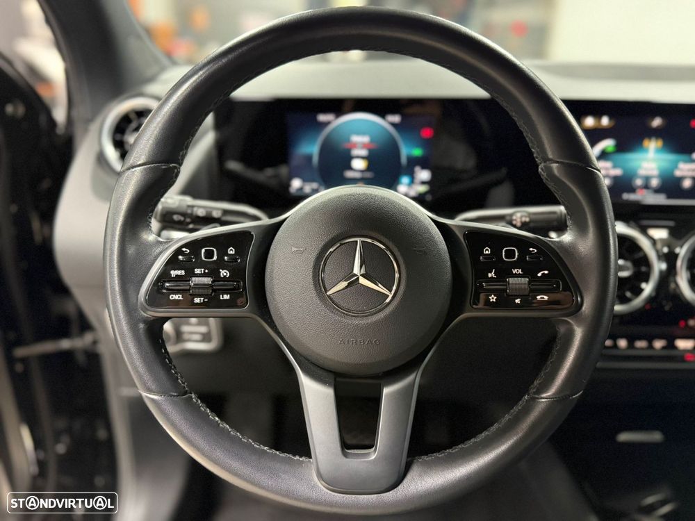 Mercedes-Benz GLA 250 - 15