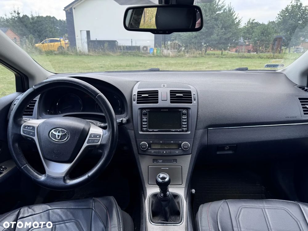 Toyota Avensis 2.0 D-4D Sol - 11