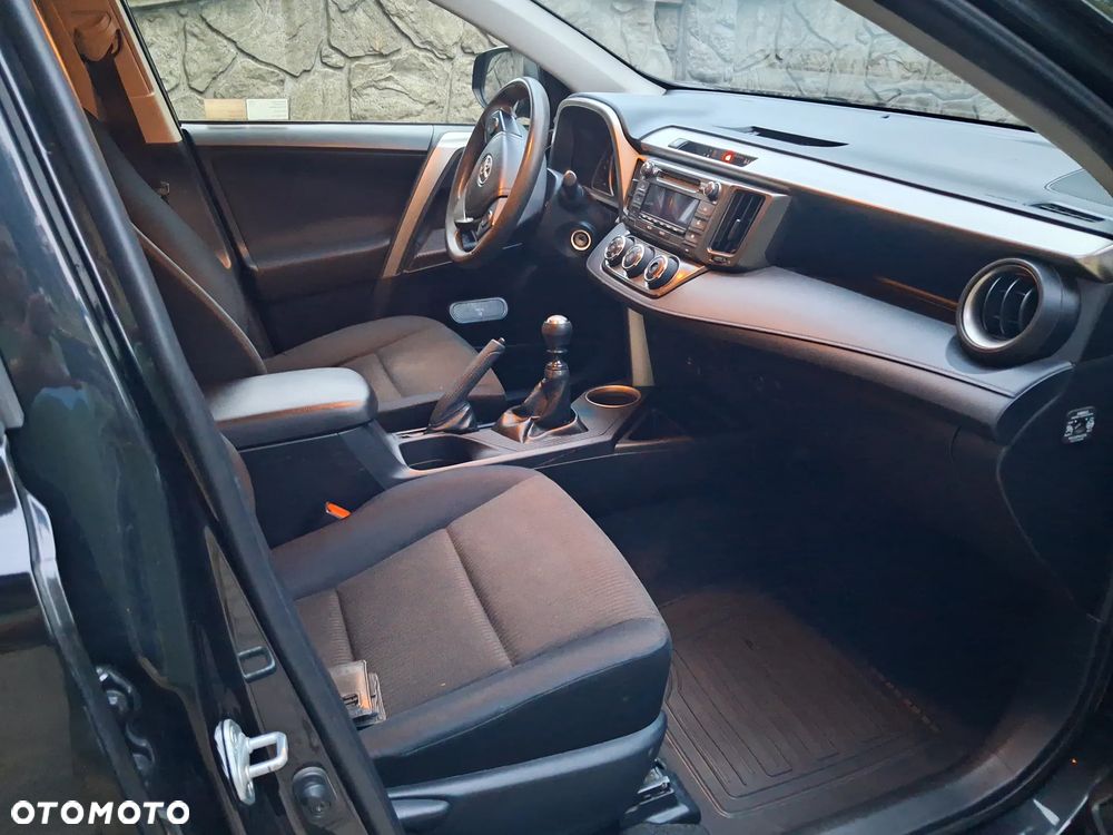 Toyota RAV4 2.0 D-4D Active - 5