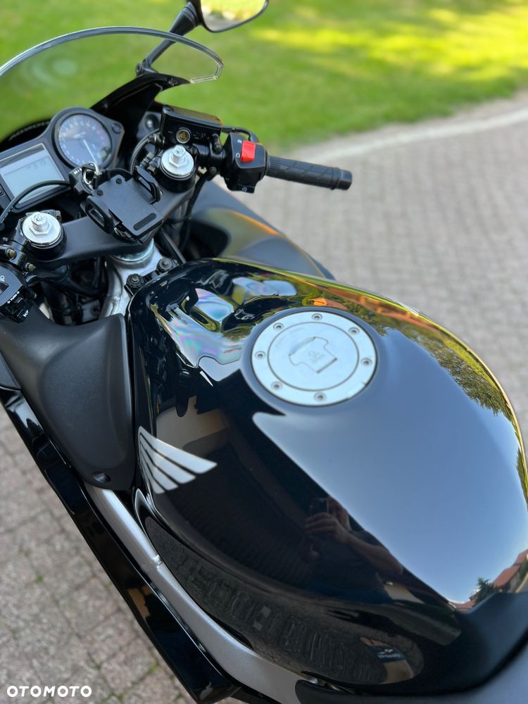 Honda CBR - 19