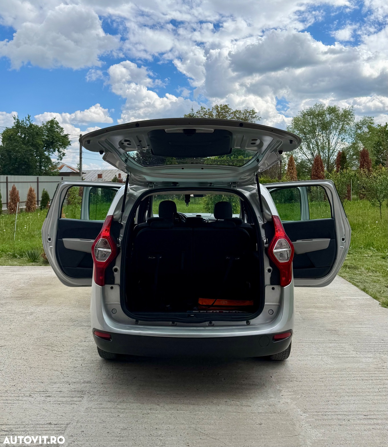 Dacia Lodgy 1.6 MPI 85 Celebration - 6