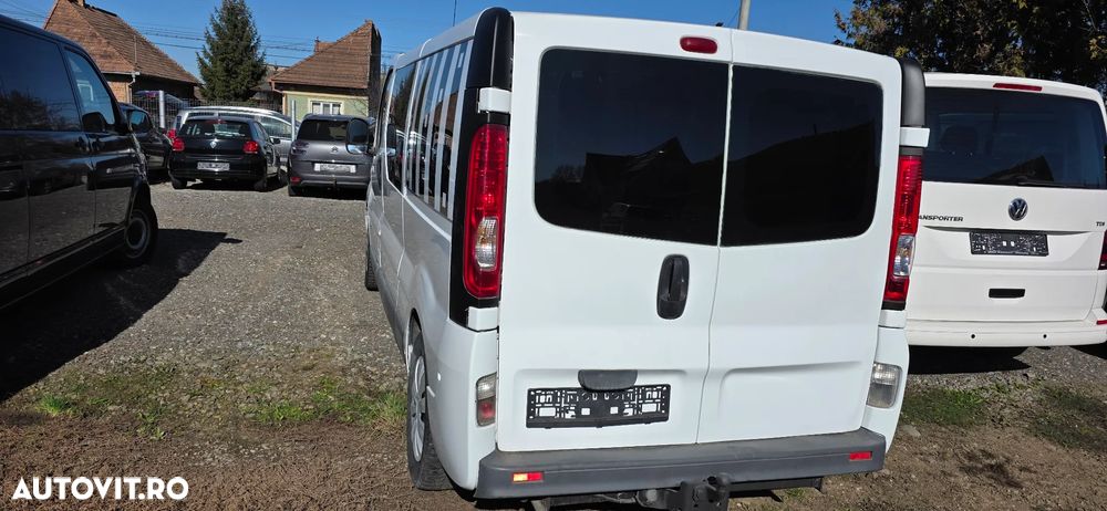 Renault Trafic FAP Grand Combi L2H1 Authentique - 9
