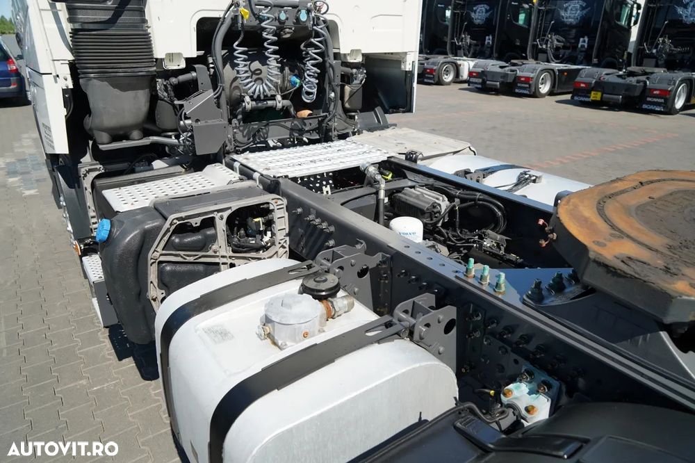 Volvo FH 500 / LOW CAB / HIDRAULIC / HIGH SUSPENDED / - 14