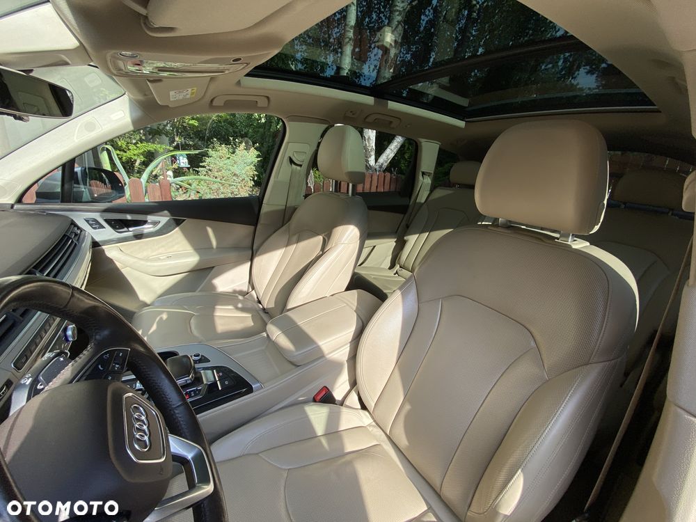 Audi Q7 - 11