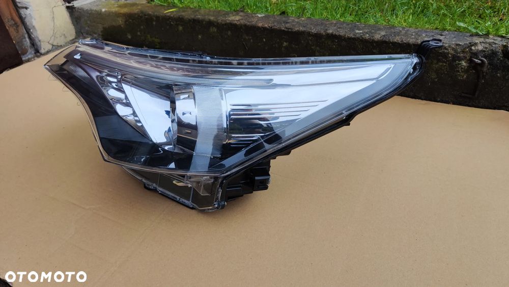 Avensis T27 II Lift 15-18 Lampa Przód Lewa Soczewka + DRL LED Europa - 4