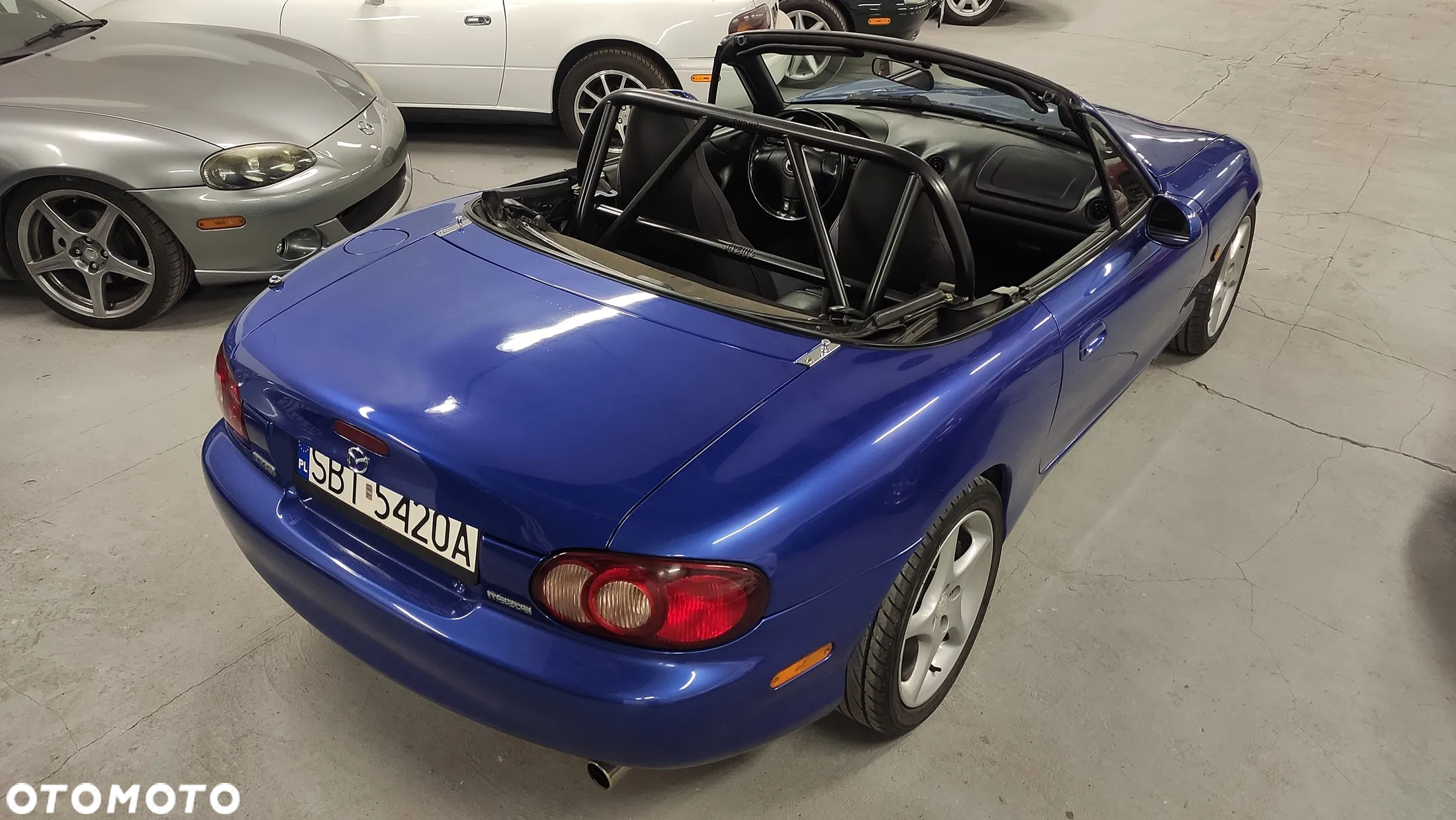 Mazda MX-5 1.9i 16V - 10