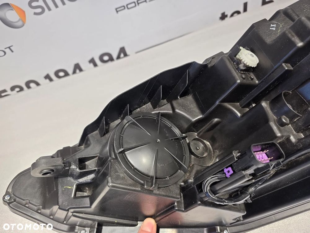 MG 5 MG5 II 2EV 20- PRAWY FULL LED SAIC LIGHT TECHNOLOGY NIEBIESKA PRAWA LAMPA PRZEDNIA PRZÓD , NR AUKCJI LPP210 - 21