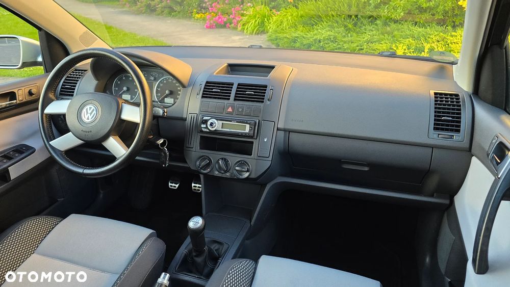 Volkswagen Polo Cross 1.4 16V - 12
