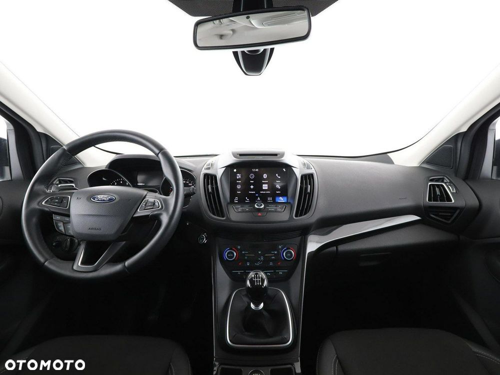 Ford Kuga 1.5 EcoBoost 2x4 Titanium - 16