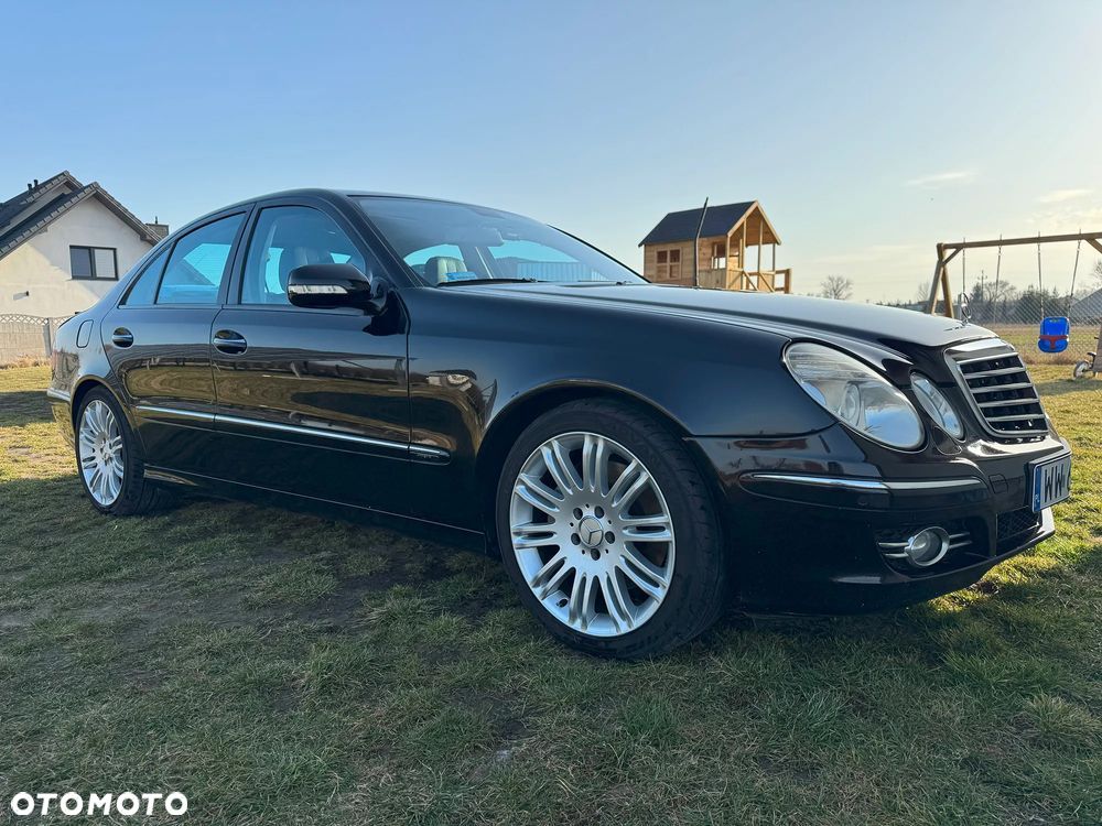 Mercedes-Benz Klasa E 350 CGI 7G-TRONIC Avantgarde - 22