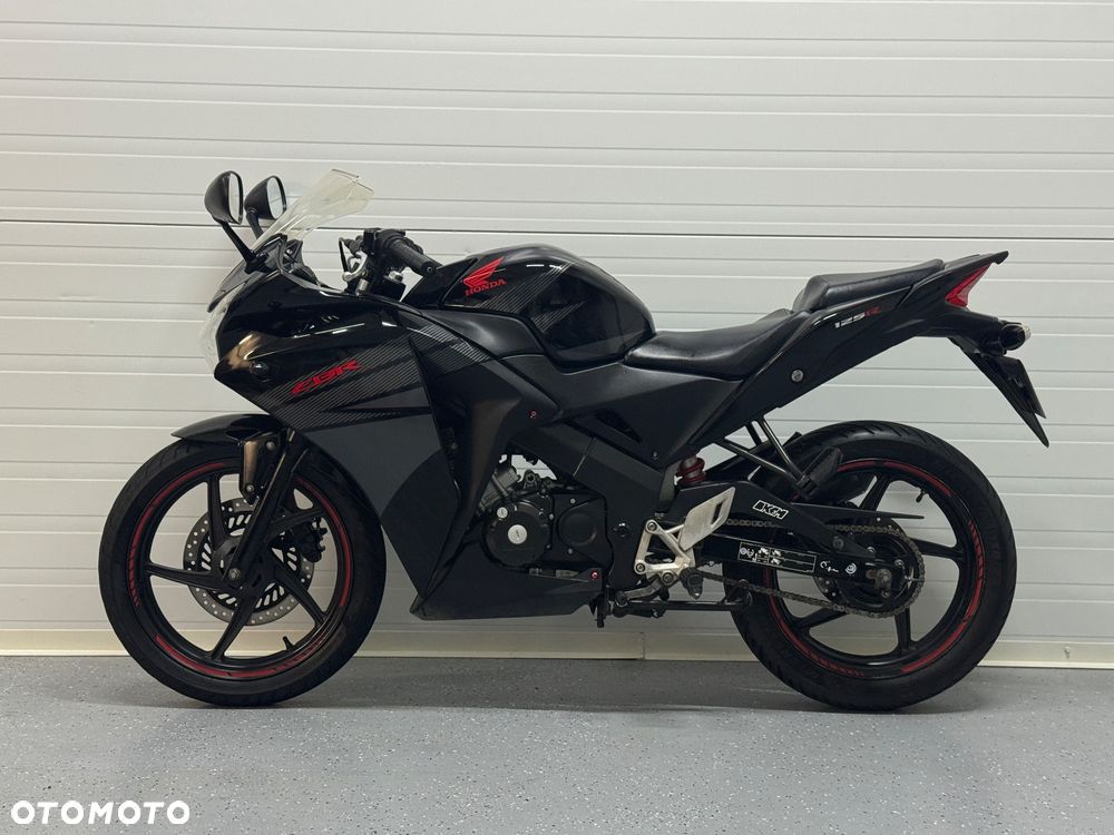 Honda CBR - 9