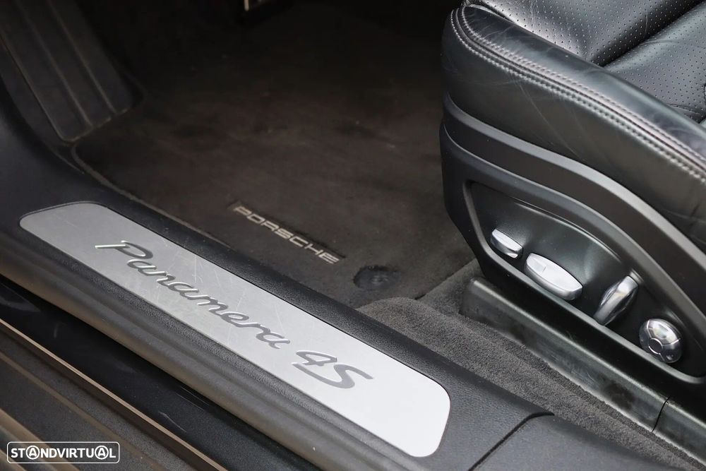 Porsche Panamera - 6