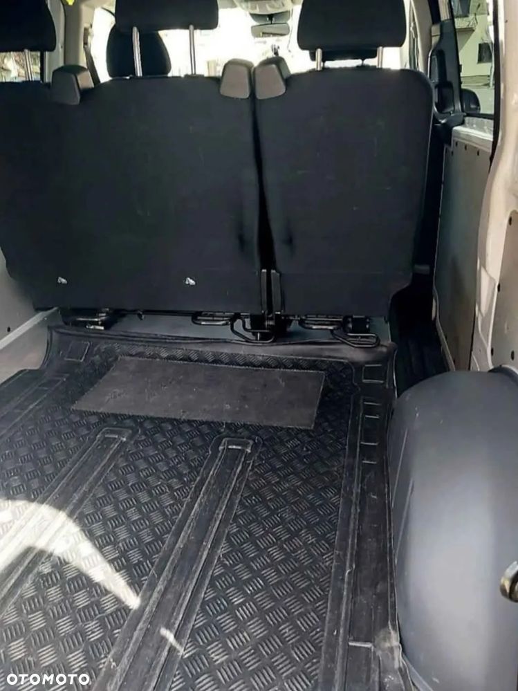 Mercedes-Benz Vito Tourer Base 447.701 - 8