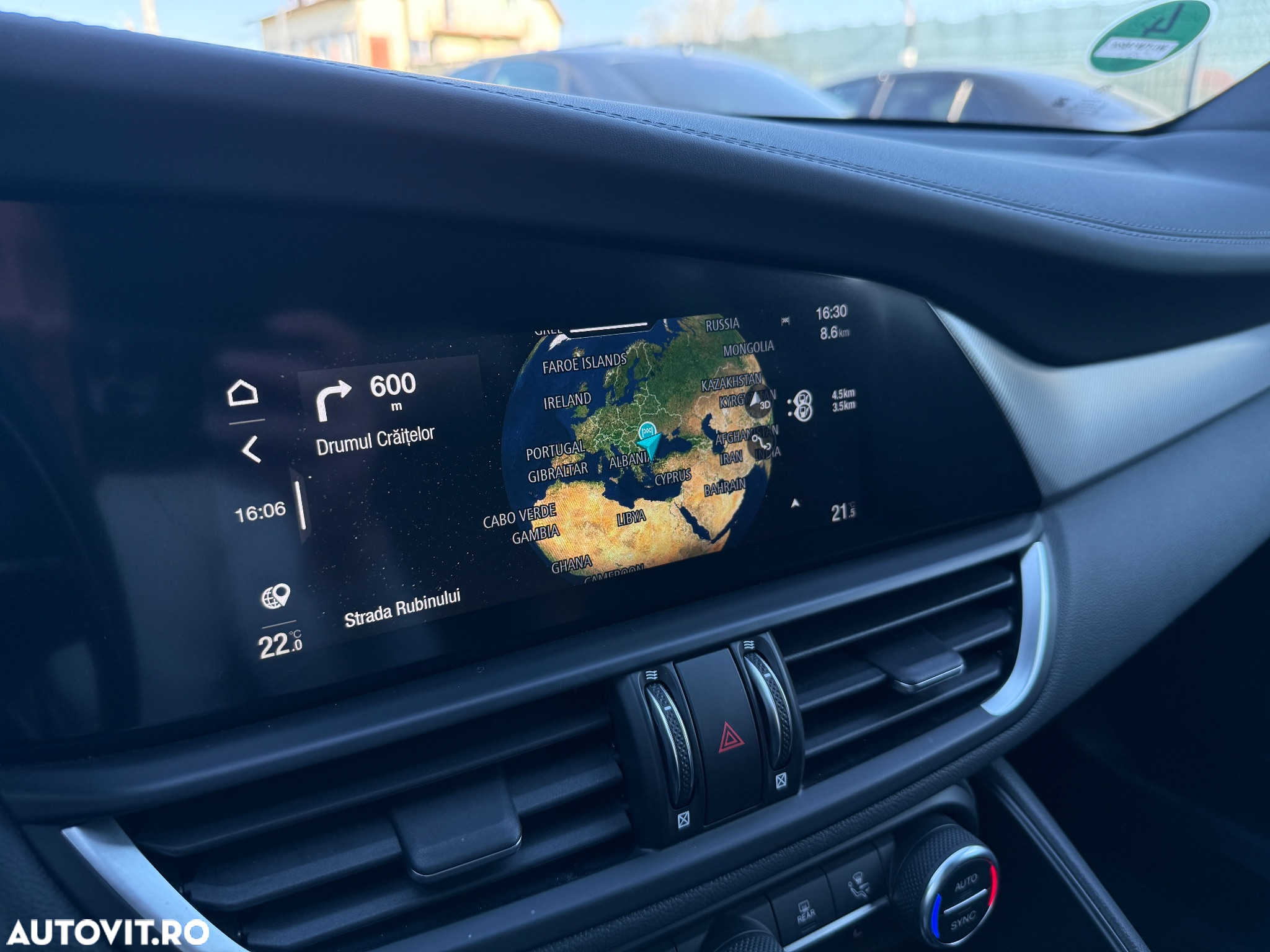 Alfa Romeo Giulia 2.0 Turbo 16V AT8-Q4 Veloce - 27