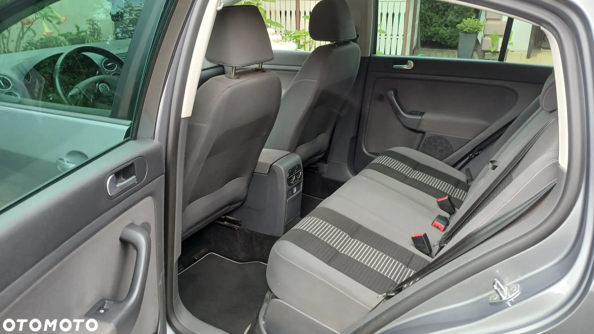 Volkswagen Golf Plus - 9