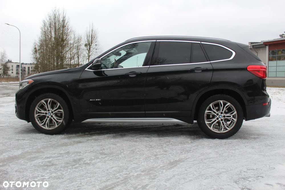BMW X1 xDrive25i xLine - 8