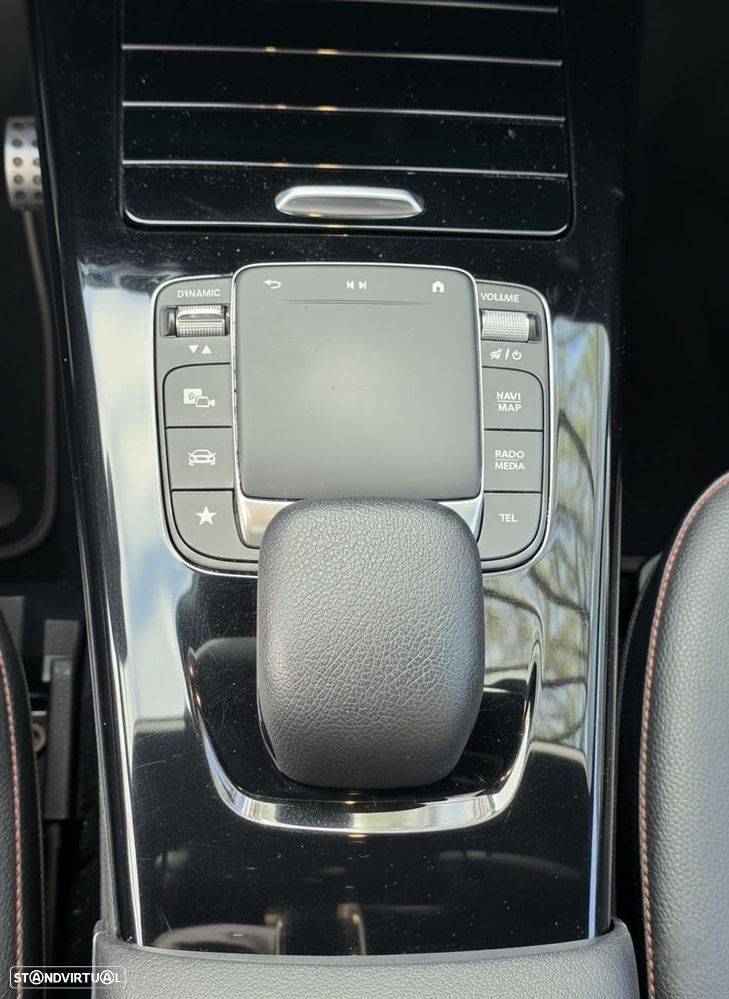 Mercedes-Benz CLA 200 d Shooting Brake AMG Line Aut. - 15