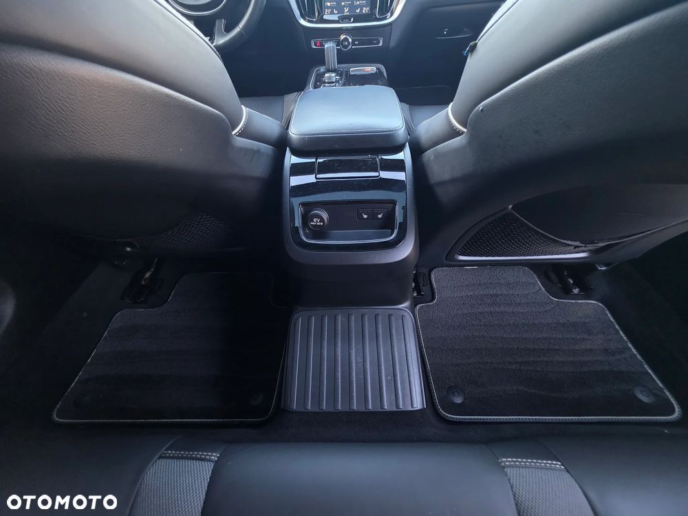 Volvo S60 - 22