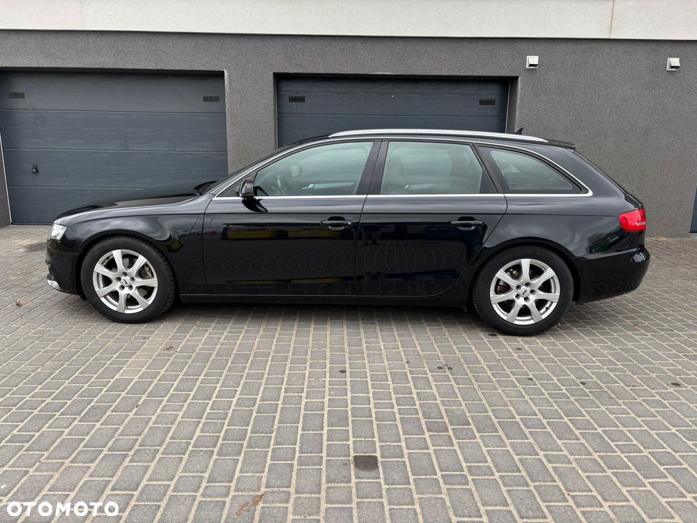 Audi A4 Avant - 4