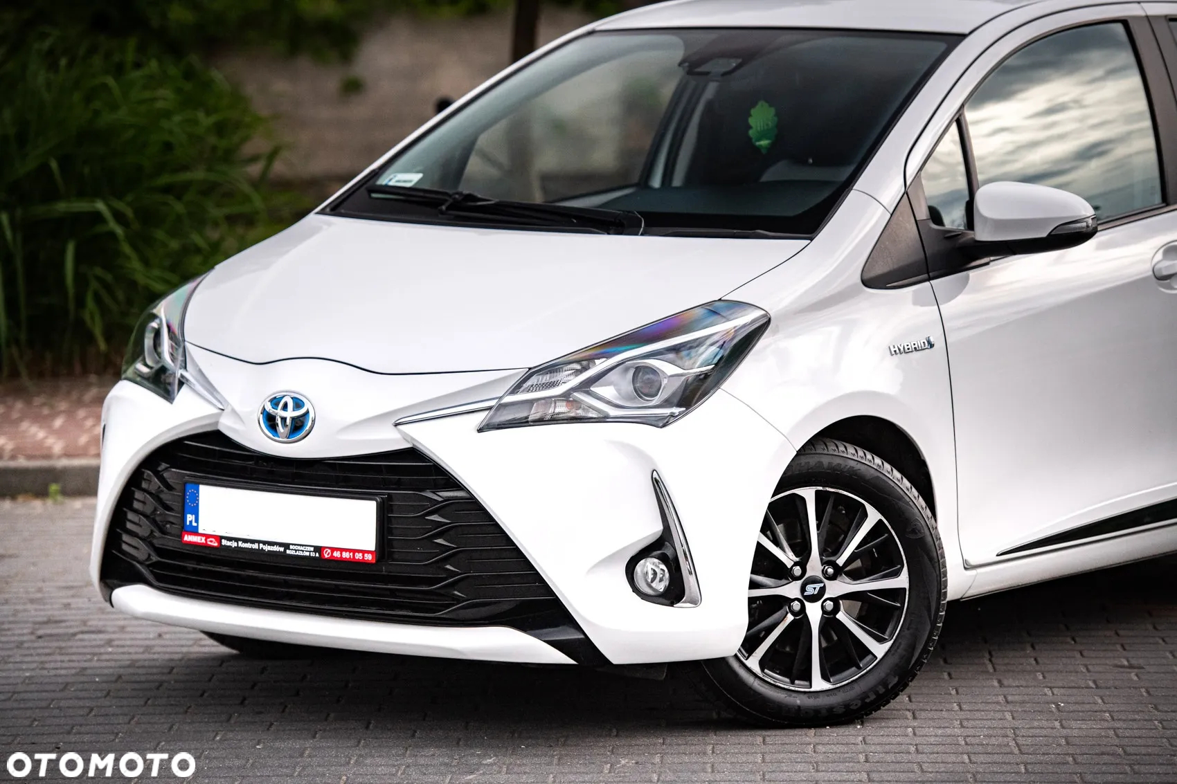 Toyota Yaris Hybrid 100 Premium EU6 - 9
