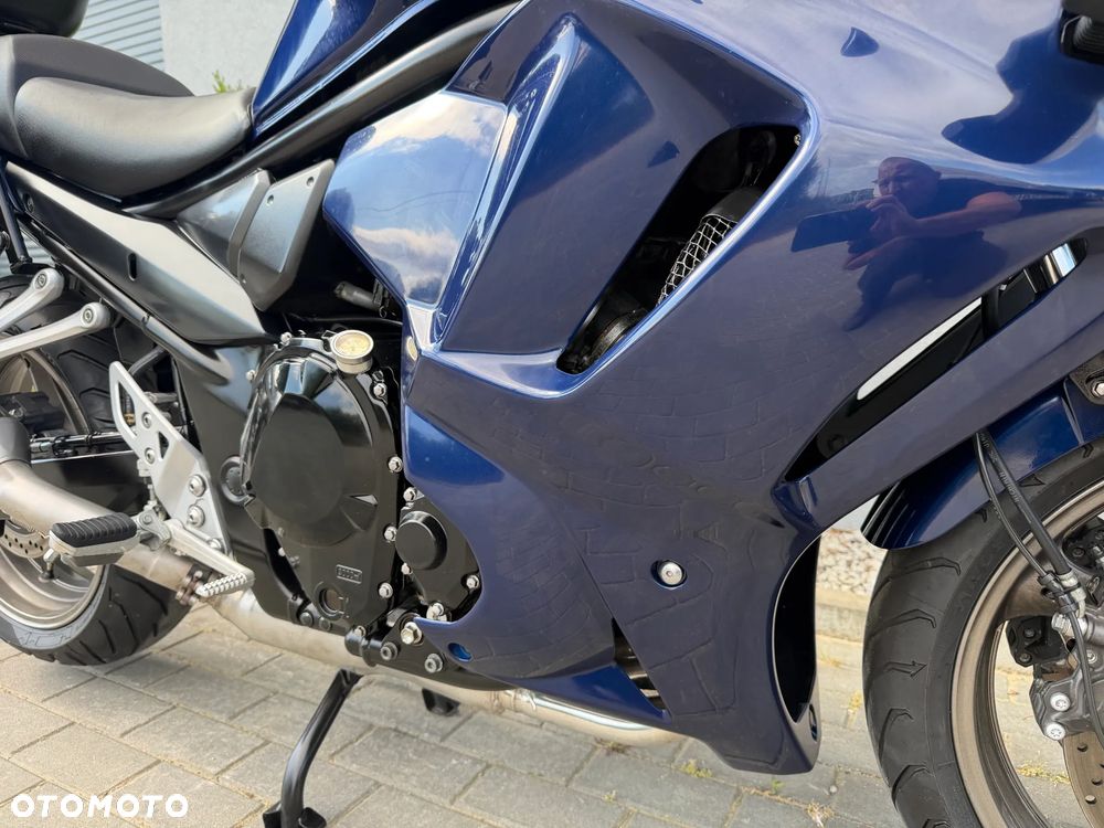 Suzuki GSX - 13