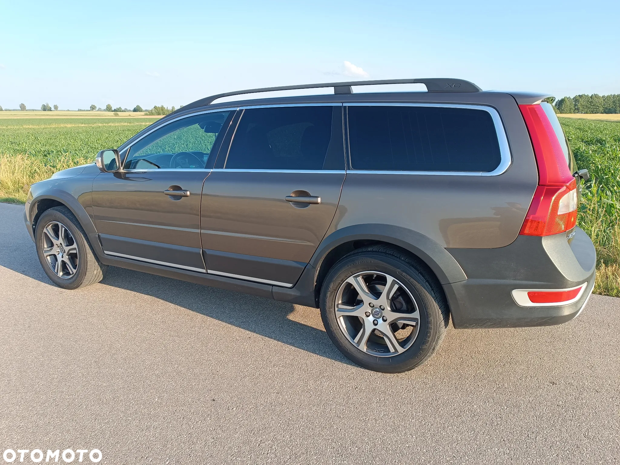 Volvo XC 70 3.2 AWD Momentum - 19