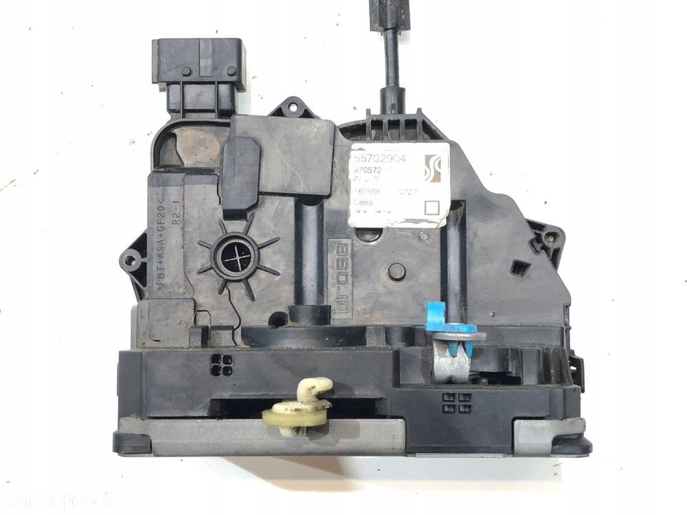 GRANDE PUNTO ZAMEK PRAWY PRZÓD VAN 1.3i 05-11 - 3