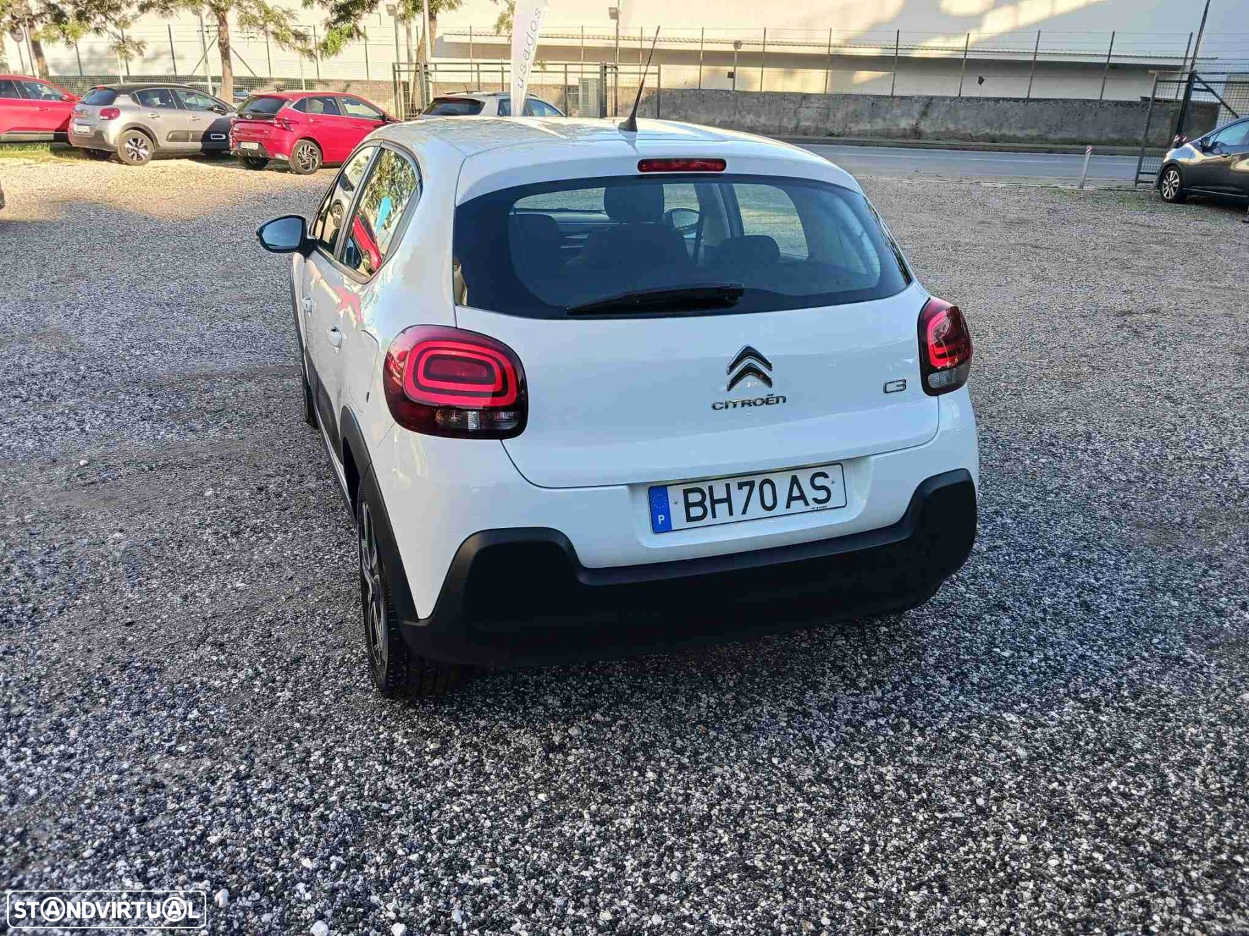 Citroën C3 1.2 PureTech Plus - 4