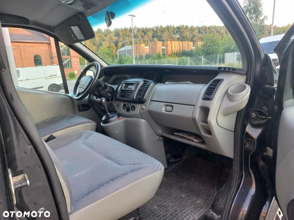 Renault Trafic - 9