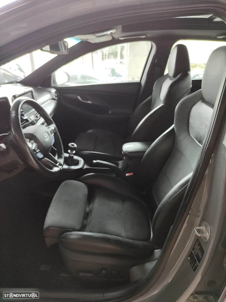 Hyundai i30 2.0 T-GDI N Performance - 13